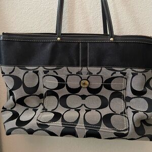 Coach Signature Shoulder Bag